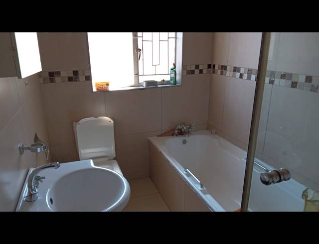 4 BEDROOM HOUSE FOR SALE IN NEWHOLME